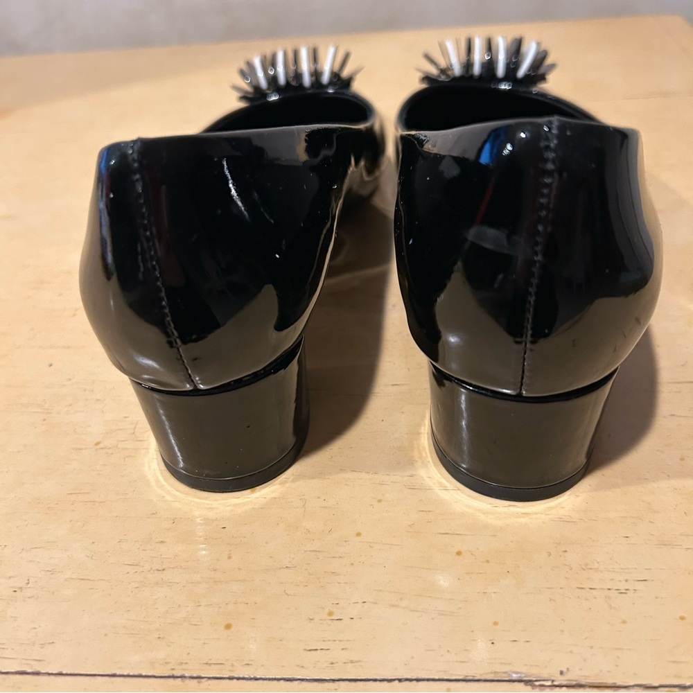 VANELI women’s black patent leather pump with decorative accent in size 7.5 - Picture 6 of 12